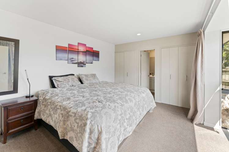 9 Gershwin Grove Stoke_8