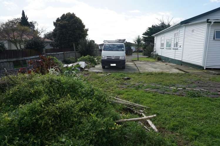 24 Finlayson Avenue Clendon Park_17