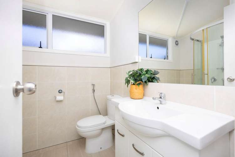 2/5 Aranui Road Mt Wellington_8