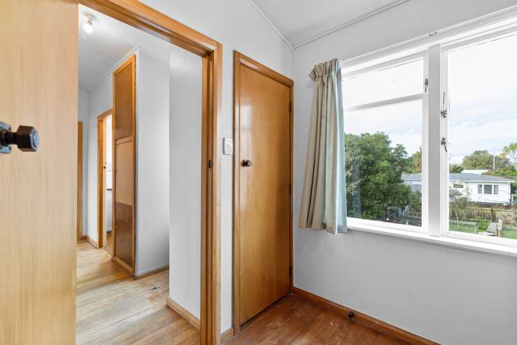 4 Renfrew Place Highbury_17