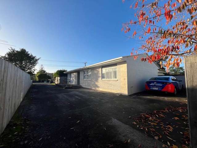 1/83 Glendale Road Glen Eden_2