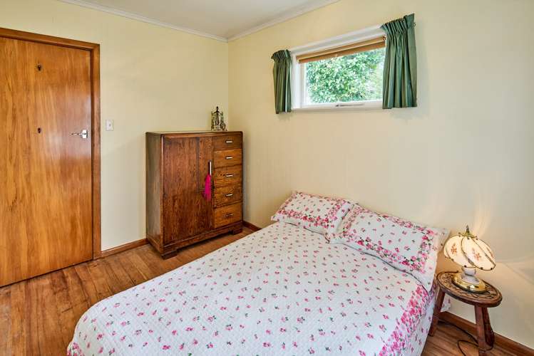 3 Roberts Street Tawa_18