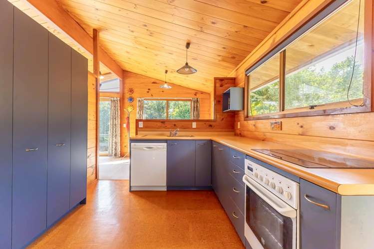 6 Tahi Road Paraparaumu Beach_8