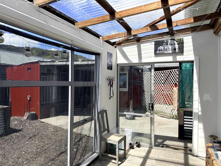 31 Nelson Quay Cobden_17