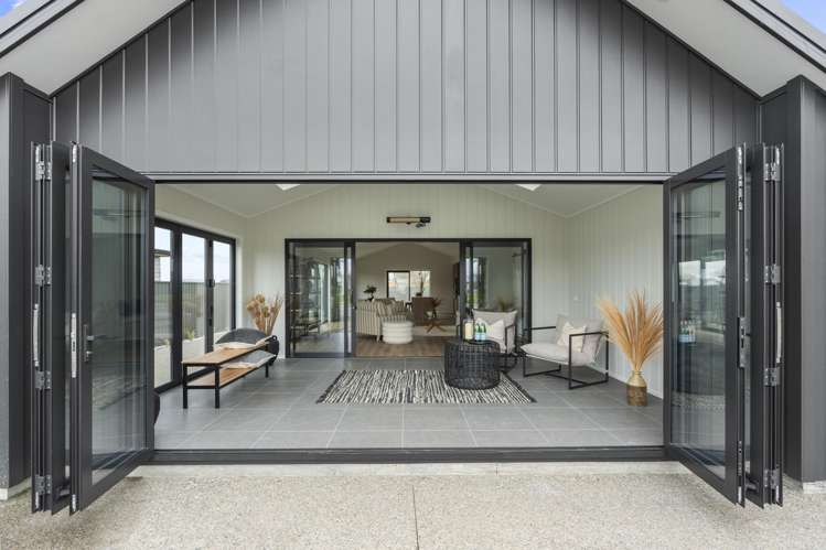 10 Sir Bob Charles Drive Upper Plain_17