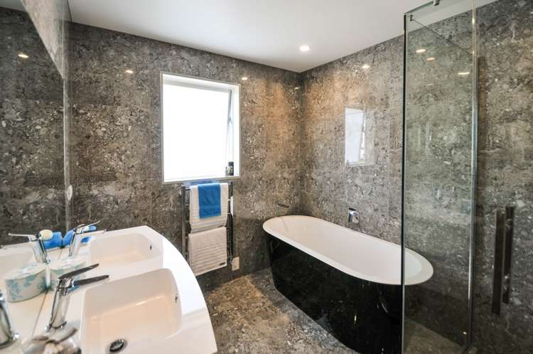 14 Greenlink Rise Long Bay_12