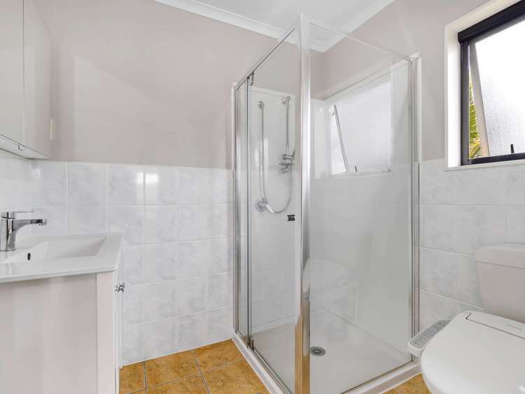 9 Fleetwood Drive Henderson_19