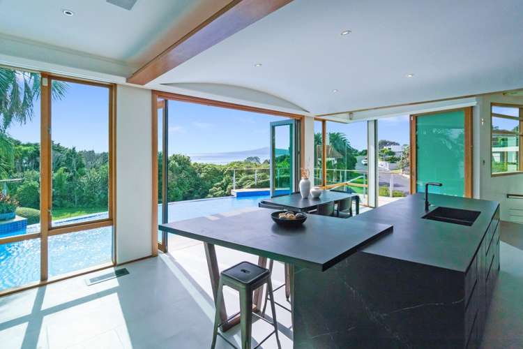 66 Paritai Drive Orakei_13