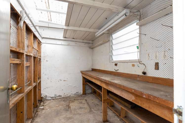 2 Whitby Road Britannia Heights_16