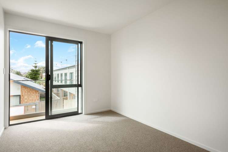 17/206 Old Farm Road Hamilton East_4