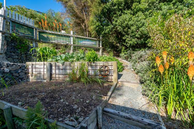 6 Ayton Street Taieri Mouth_16