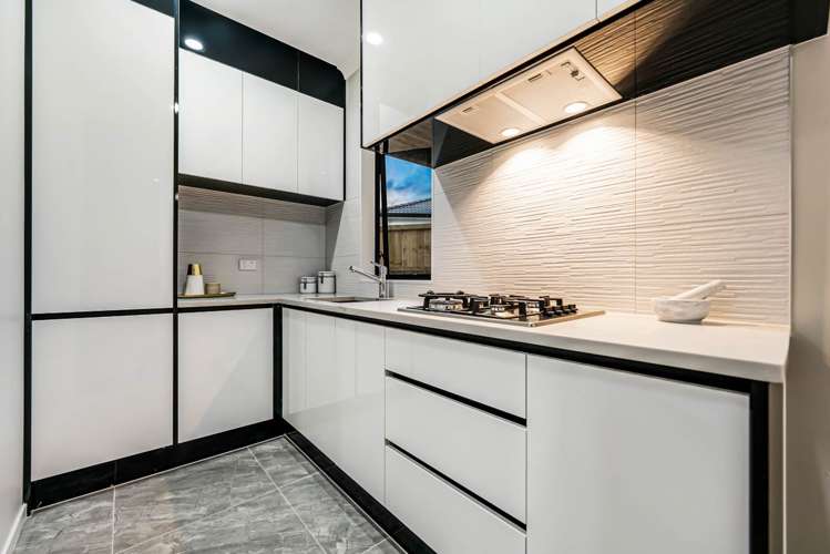 73 Koromeke Street Flat Bush_12