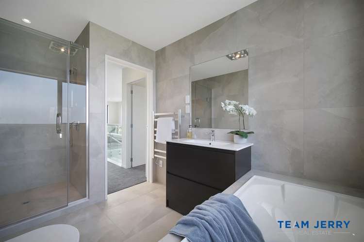 1 Korowhiti Road Clarks Beach_19