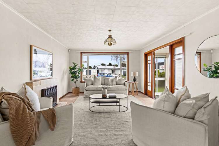 46 Menin Road Onekawa_1