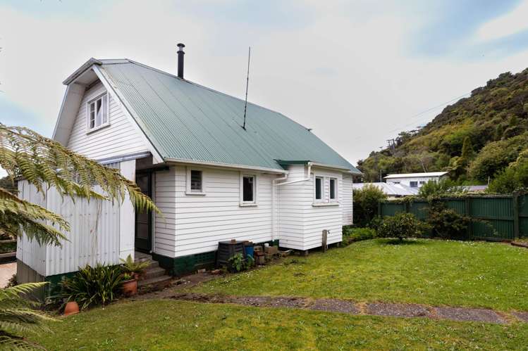 12 Smith Street Greymouth_19