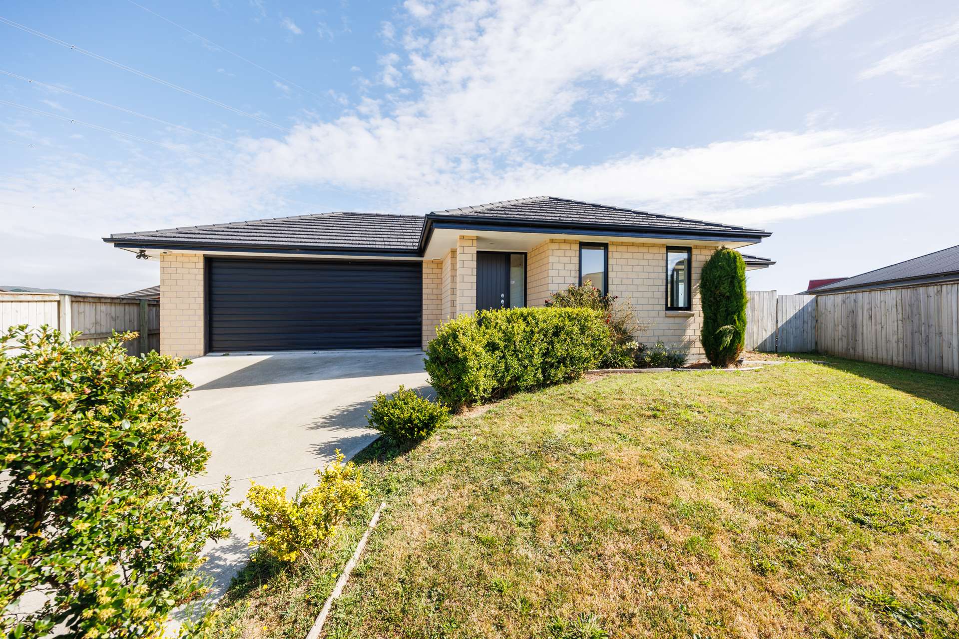 12 Gibraltar Way Fitzherbert Palmerston North City Houses for