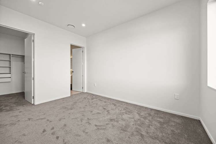 44 Furlough Road Opaheke_18