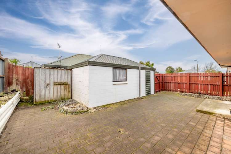 6a Edwins Way Burwood_12