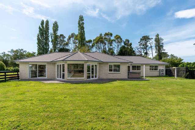 Rural Living with Town Convenience