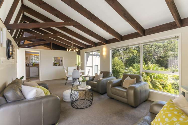 40 Saddleback Rise Murrays Bay_1