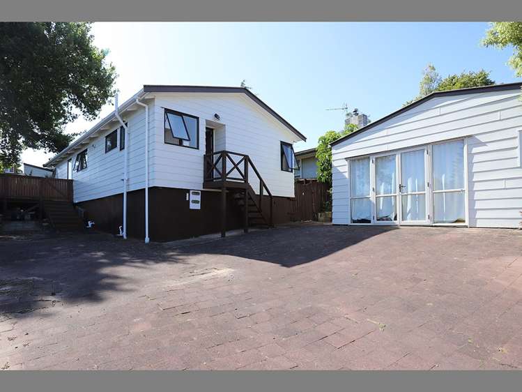 23A Stottholm Rd 1676_8