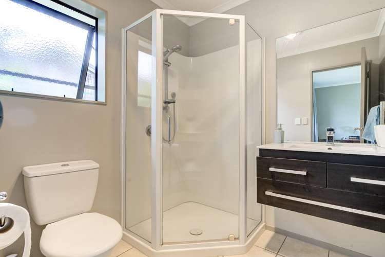 41 Heathfield Avenue Huntington_12