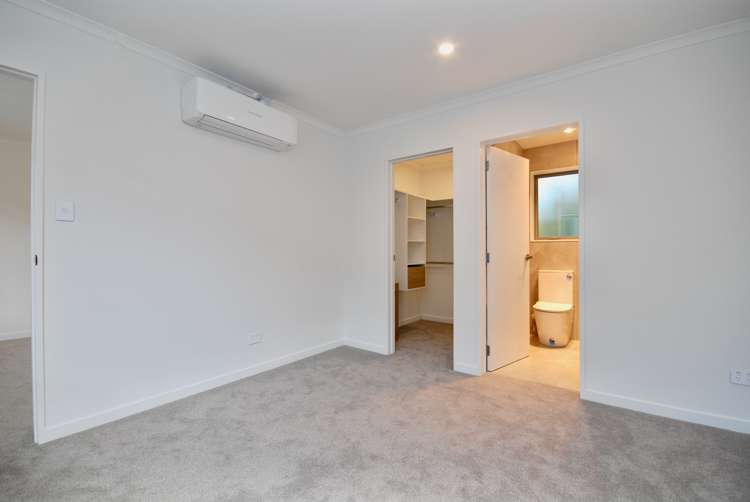 8/11 Celeste Place Totara Vale_10