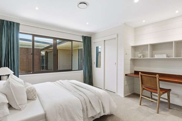 2A Lloyd George Road Wainui_12