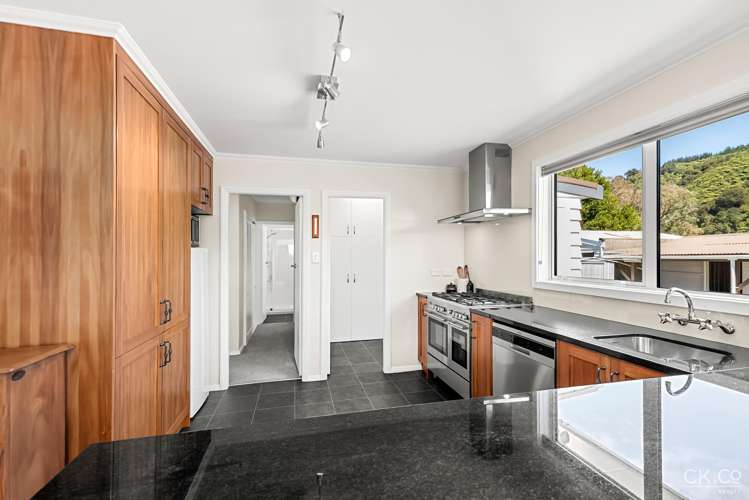 71 Holdsworth Avenue_5