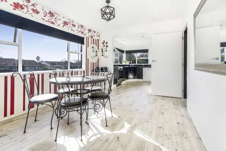 32 Chedworth Avenue Chedworth_11