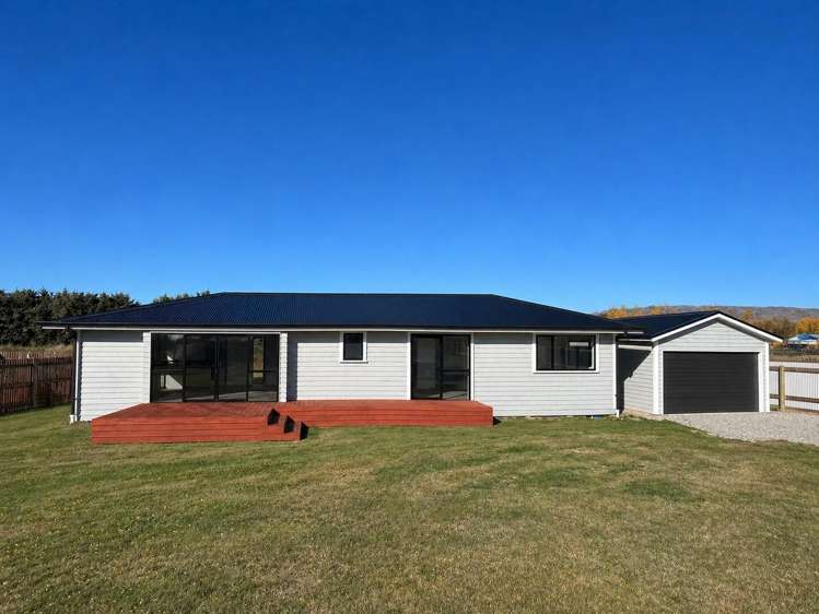 17B Cobham Crescent_0