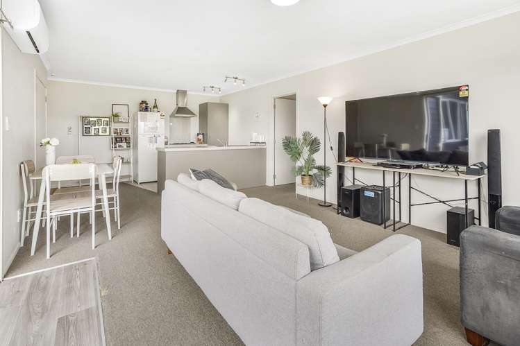 19h Inverness Avenue Hamilton East_3