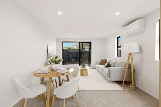 106 Wildberry Street Woolston_3