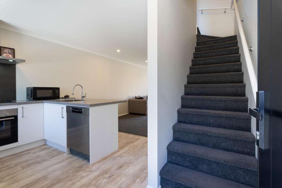 2/10 Marion Street_5