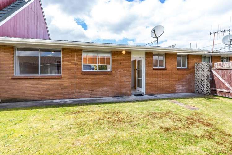 2/42 Heathcote Street Taupo_14