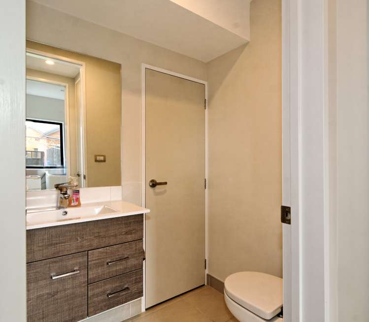 48 Squadron Drive Hobsonville_19