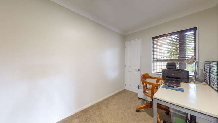 165 The Oaks Drive Leamington_27