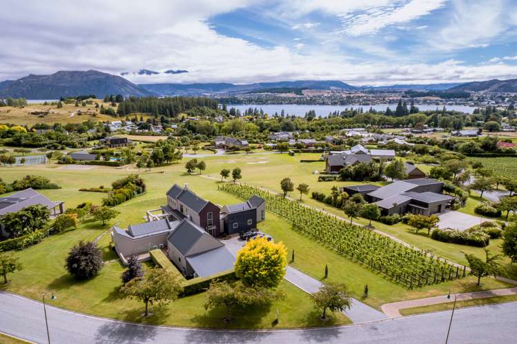 8 Elderberry Crescent Wanaka_18