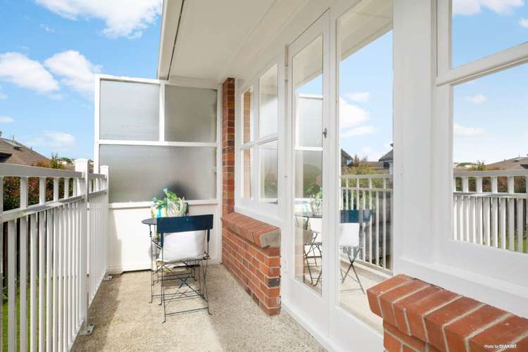 2/3 Penzance Road Mairangi Bay_6