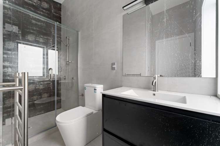 7/122 Archibald Road Kelston_4