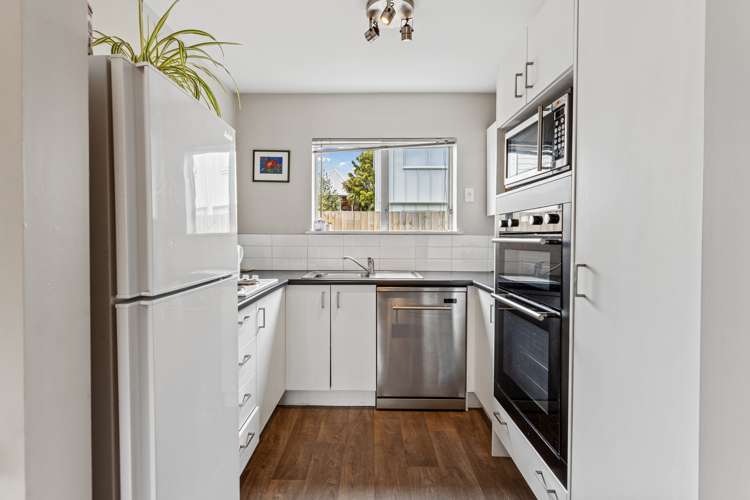 5/15 Buffon Street Waltham_2