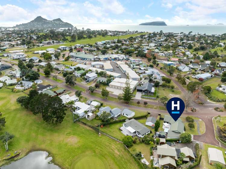 2 Lake Court Pauanui_26