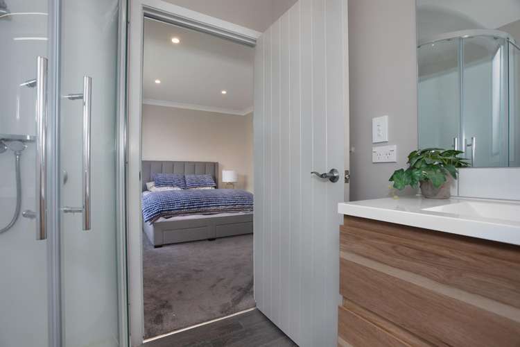 6 George Street Bulls_11