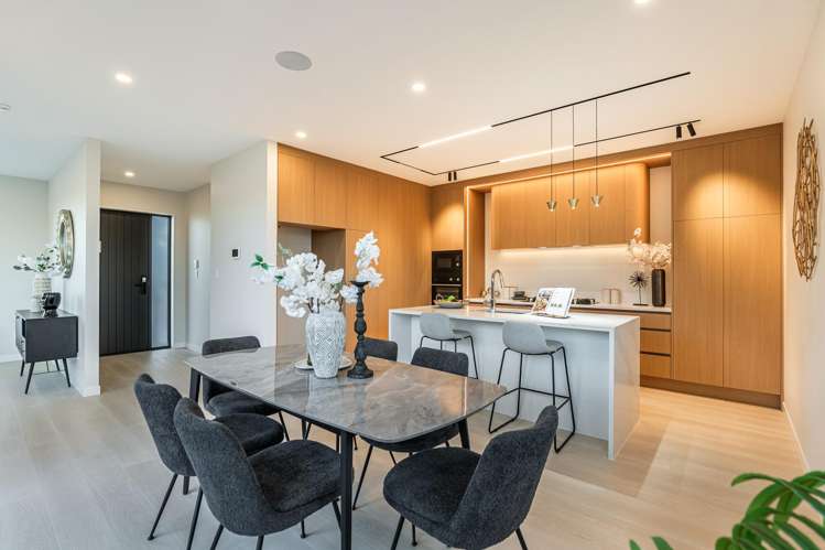 86 Parish Drive_3