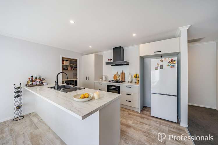 16a Sharpe Crescent Wainuiomata_6