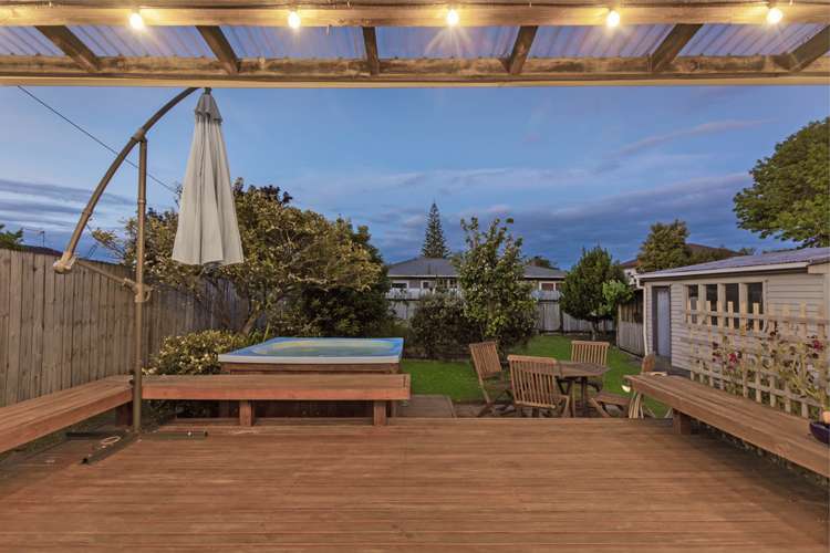 44 Fairclough Road Beach Haven_17