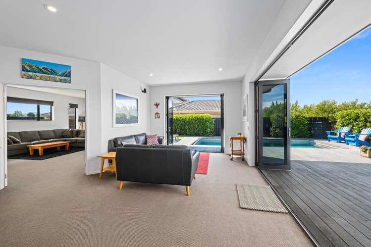 10 Silk Close Witherlea_17