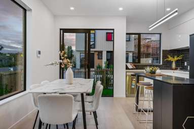 196 Henwood Road_4