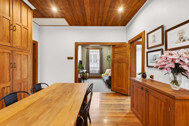 921 Willowpark Road North Mayfair_10