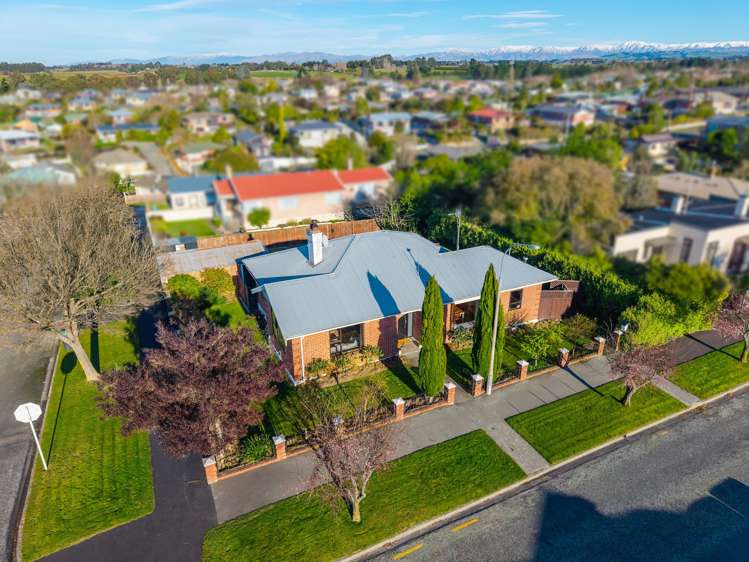 20 Hill View Crescent Highfield_15